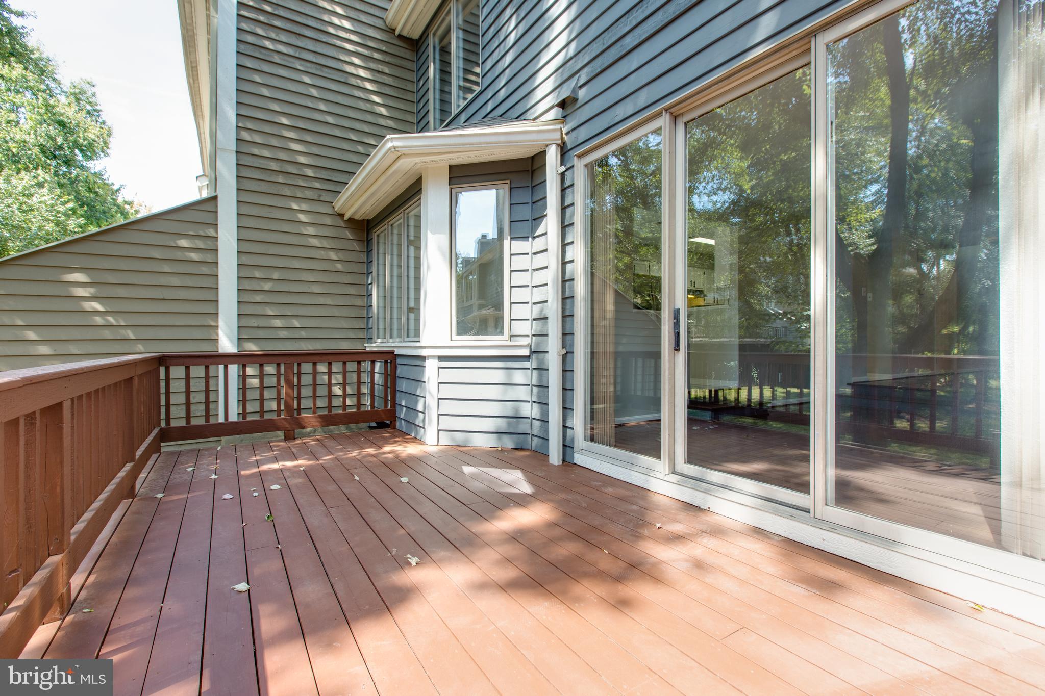 5197 Columbia Road, Unit 952 Columbia, MD 21044 - Photo 18 of 39 Deck