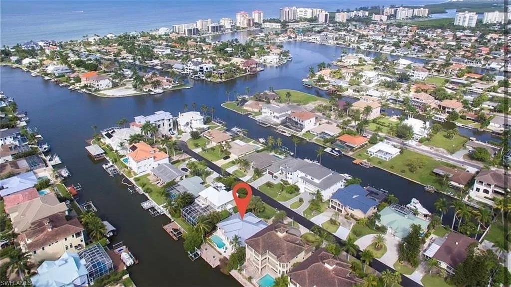 452 Willet Avenue Naples, FL 34108 - Photo 3 of 28