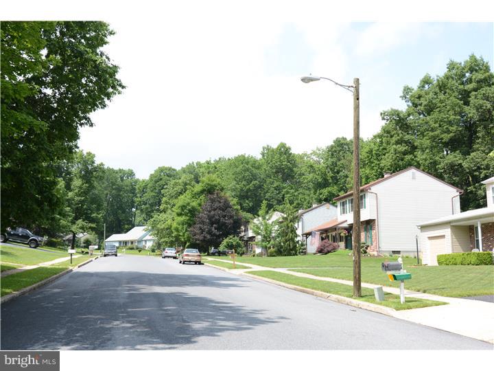 23 Matthew Drive Sinking Spring, PA 19608 - Photo 4 of 22