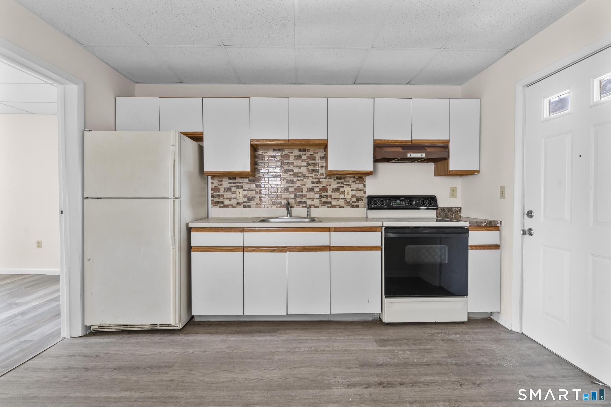 985 Bank Street Waterbury, CT 06708 - Photo 29 of 38