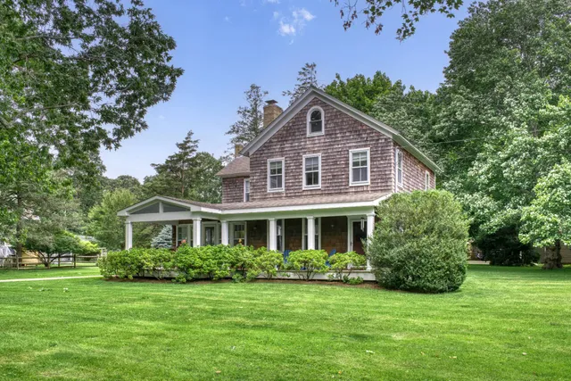 $32,000 | 947 Springs Fireplace Road, East Hampton, NY 11937