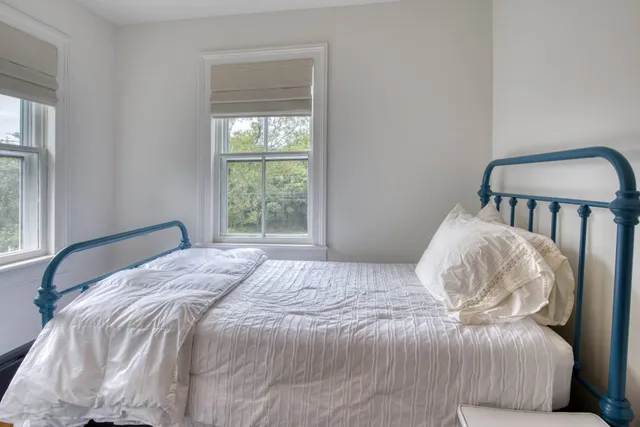 $32,000 | 947 Springs Fireplace Road, East Hampton, NY 11937