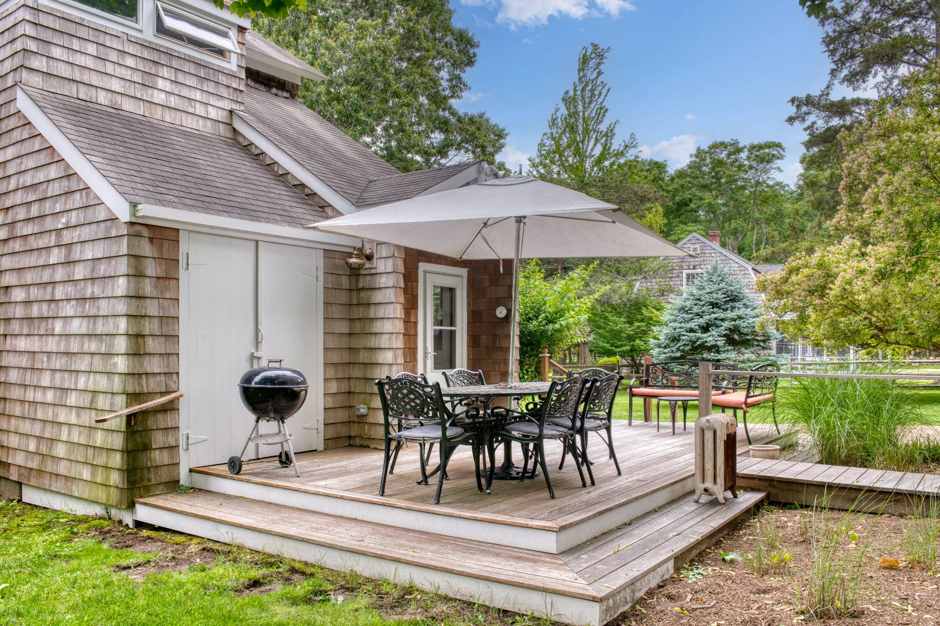 947 Springs Fireplace Road East Hampton, NY 11937 - Photo 15 of 16