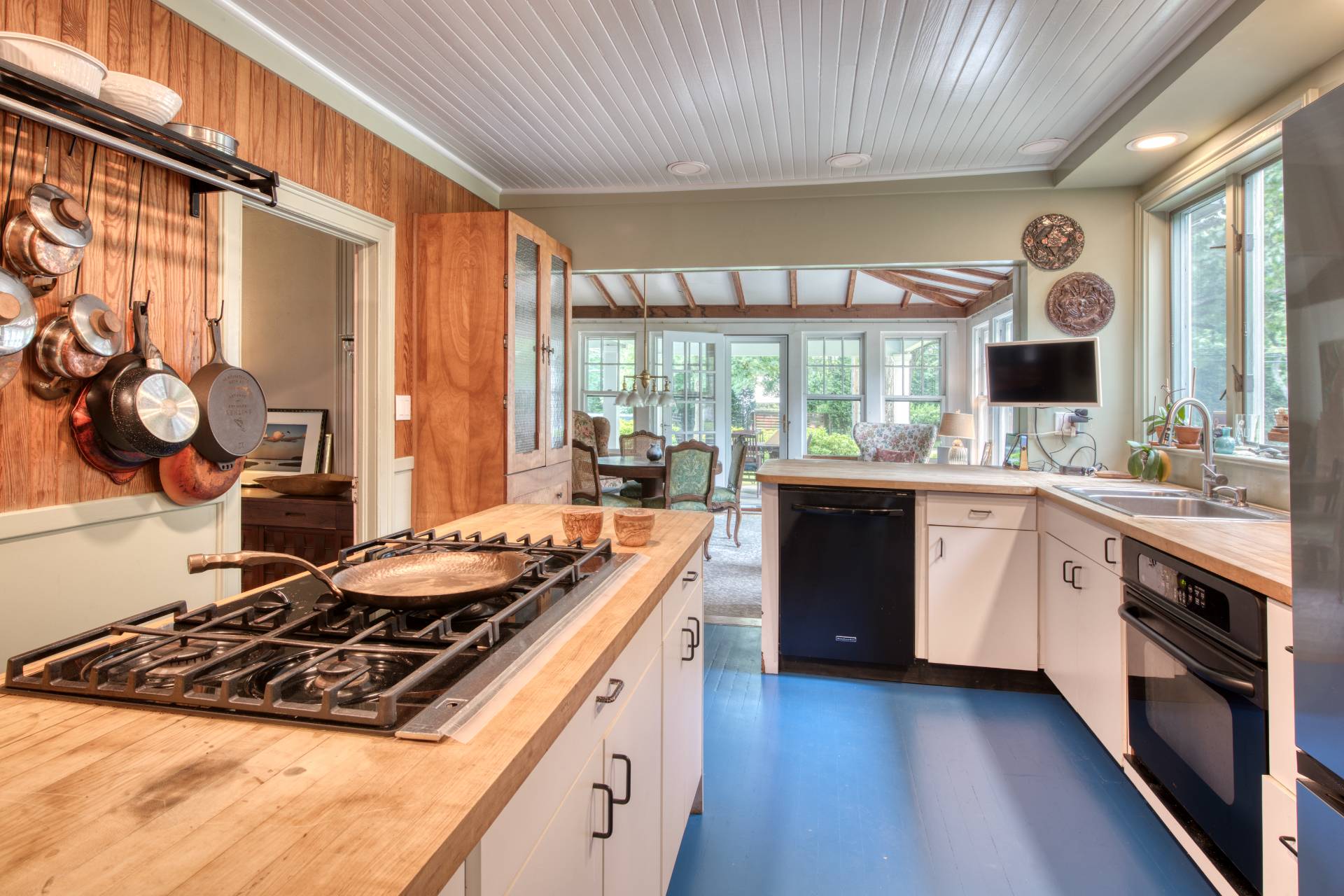 947 Springs Fireplace Road East Hampton, NY 11937 - Photo 5 of 16