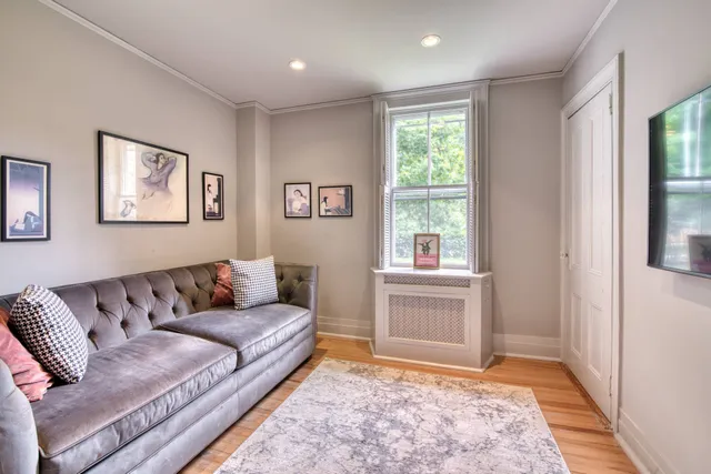 $32,000 | 947 Springs Fireplace Road, East Hampton, NY 11937