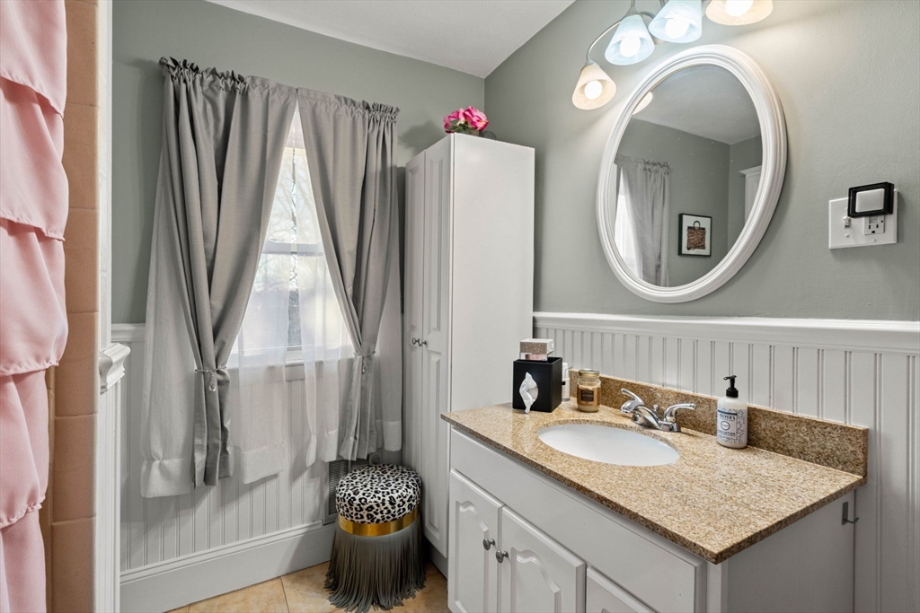 96 North Main Street, Unit 3 Andover, MA 01810 - Photo 19 of 25