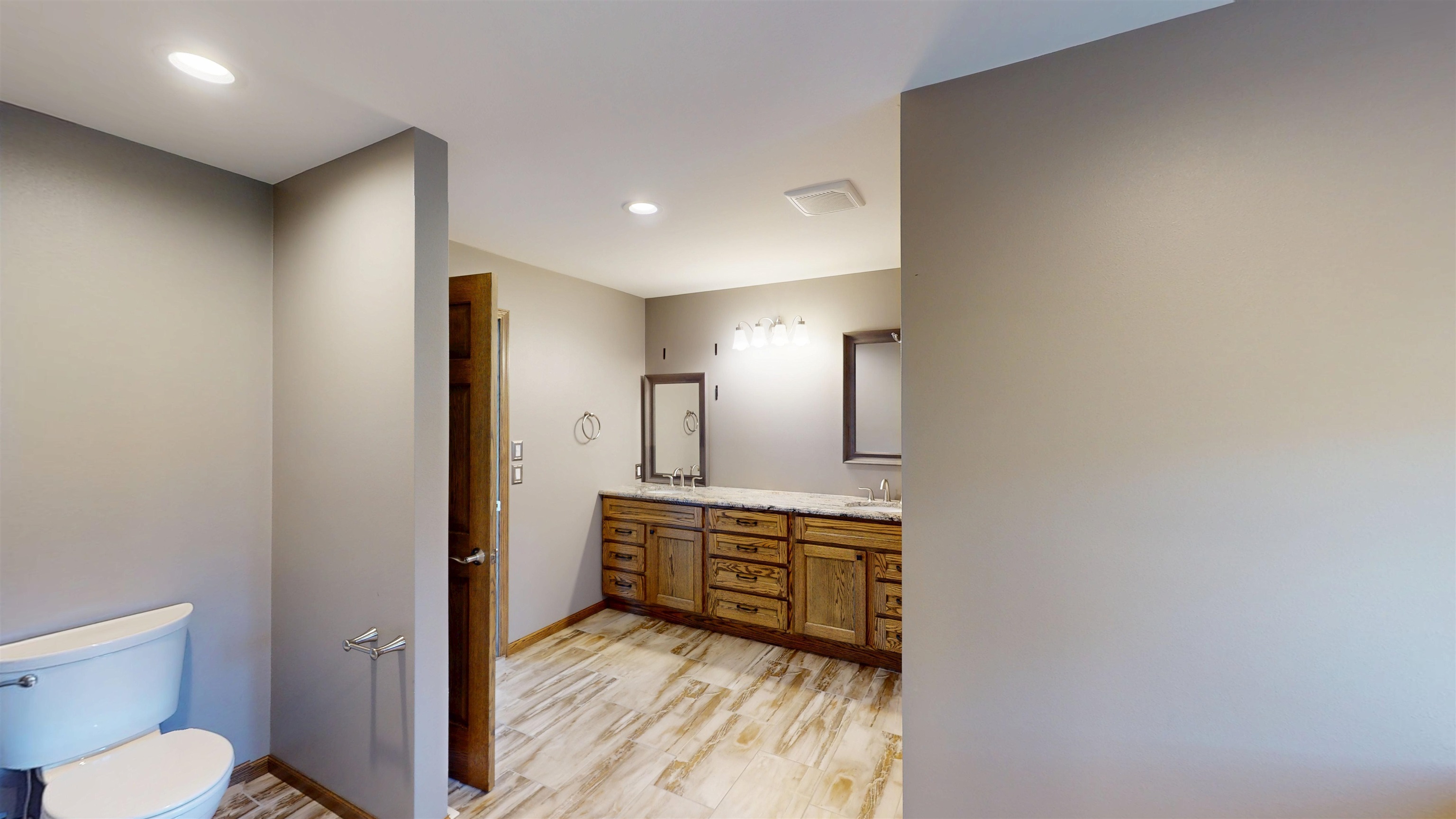 2112 West 3rd Street Marshfield, WI 54449 - Photo 20 of 60