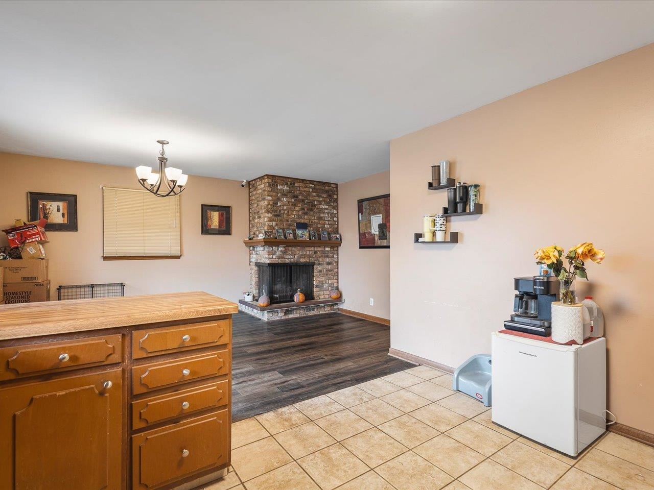 4821 Danforth Drive Rockford, IL 61114 - Photo 5 of 28 a spacious bathroom with a sink and a mirror