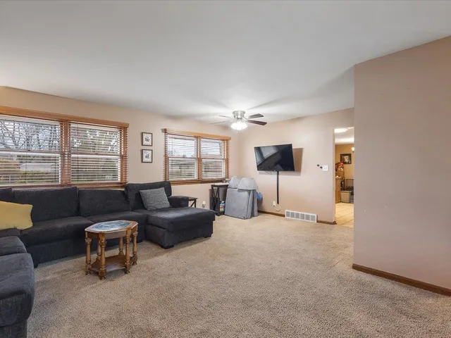 $215,000 | 4821 Danforth Drive, Rockford, IL 61114