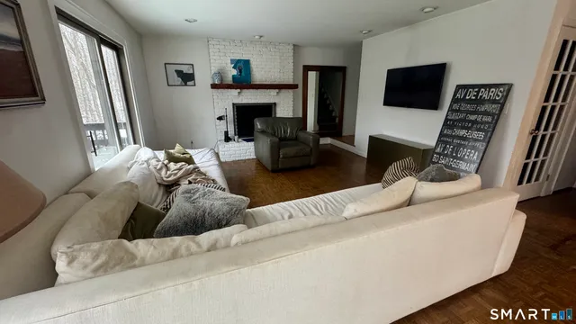 $780,000 | 38 Ravenwood Drive, Weston, CT 06883