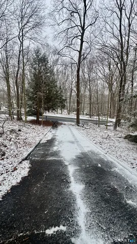 $780,000 | 38 Ravenwood Drive, Weston, CT 06883