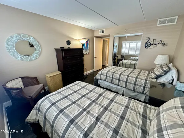 $2,400 | 7950 East Camelback Road, Unit 111, Scottsdale, AZ 85251