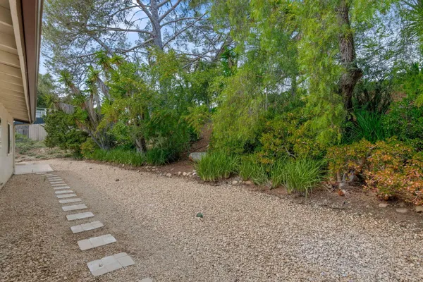 $1,995,000 | 3855 Foothill Road, Santa Barbara, CA 93110