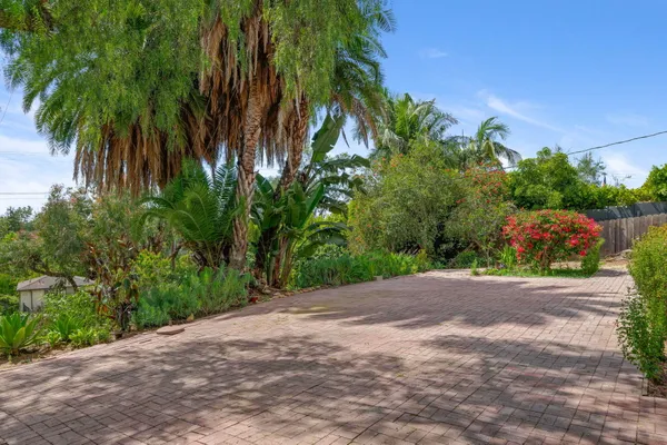 $1,995,000 | 3855 Foothill Road, Santa Barbara, CA 93110