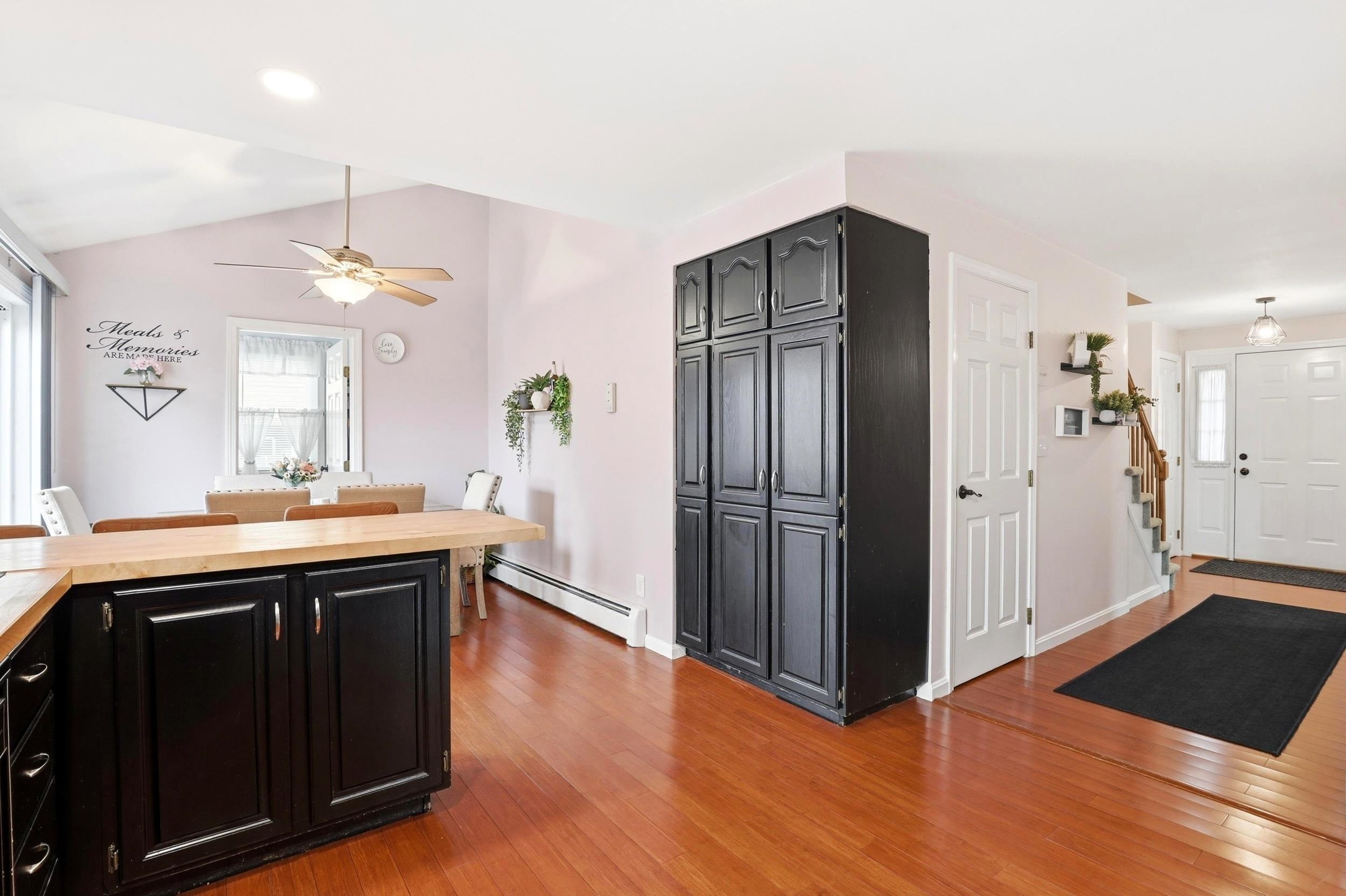 147 Leewood Street Manchester, NH 03103 - Photo 12 of 36