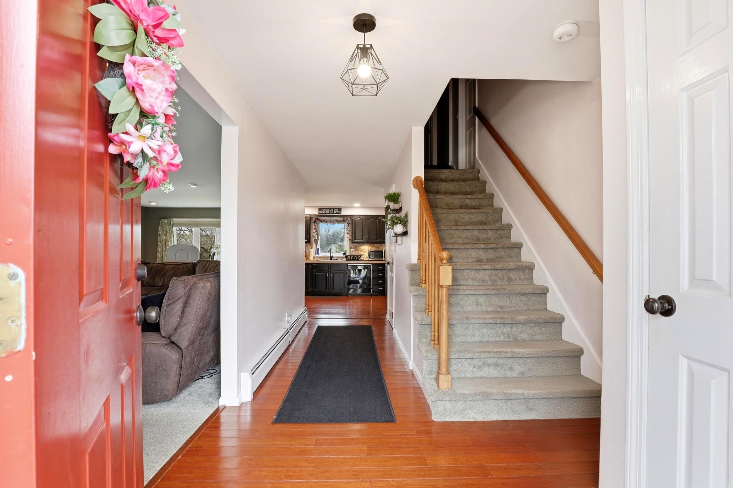 147 Leewood Street Manchester, NH 03103 - Photo 21 of 36