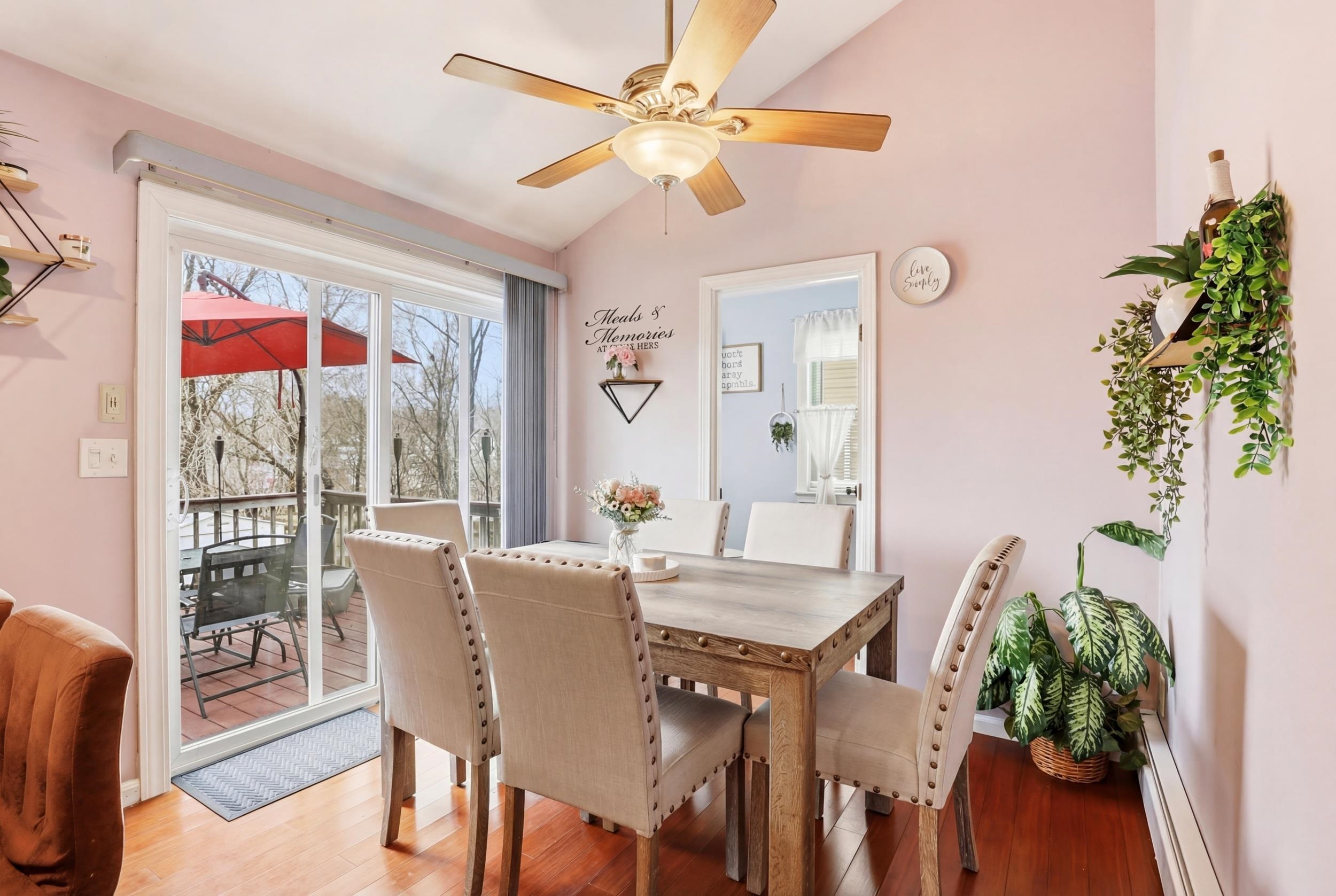 147 Leewood Street Manchester, NH 03103 - Photo 23 of 36