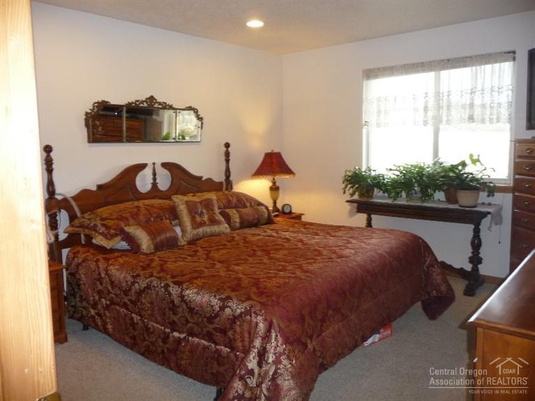 2514 Northeast Yellowpine Road Prineville, OR 97754 - Photo 10 of 17 Additional Photo
