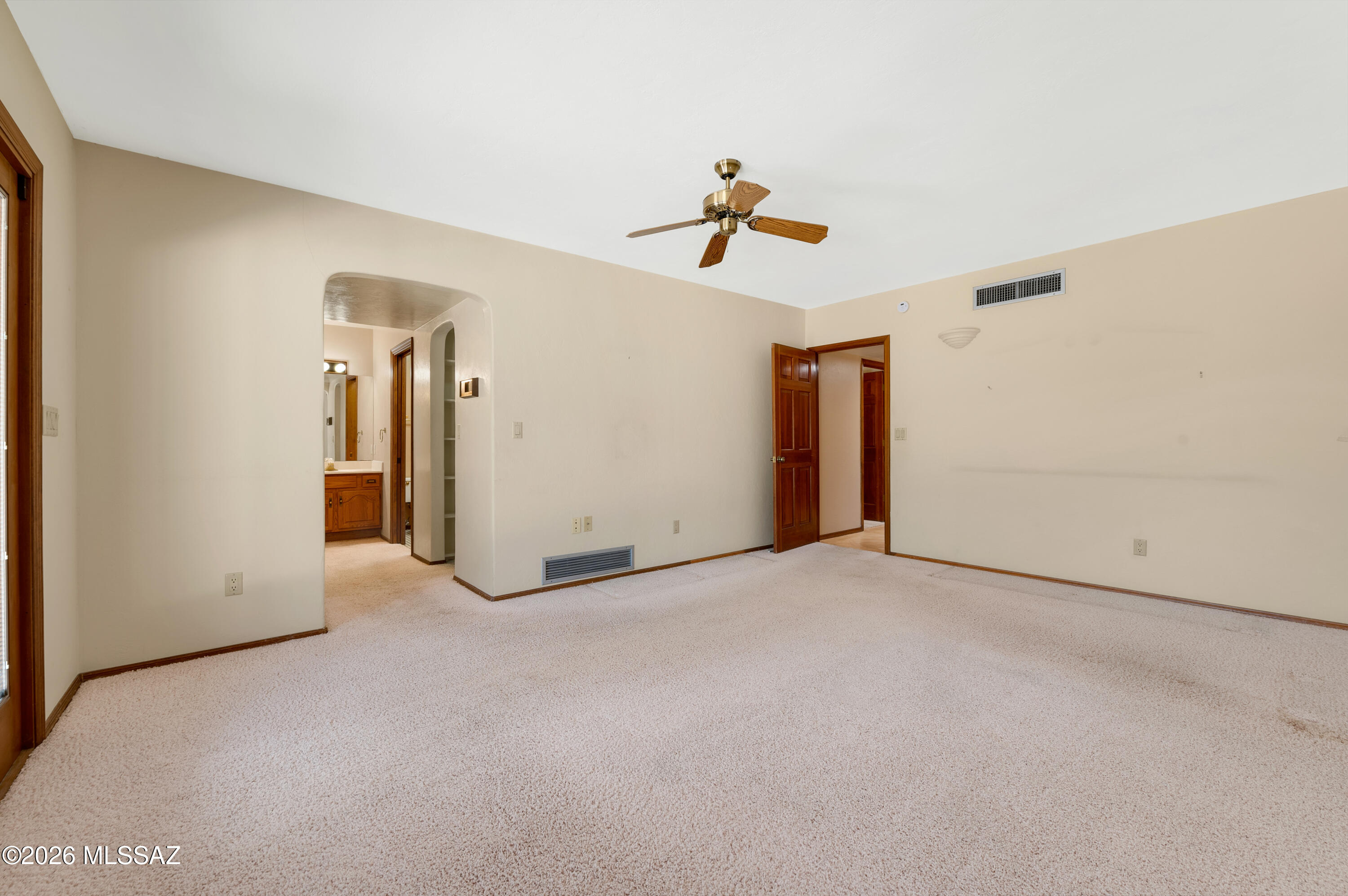 3990 North Ridgecrest Drive Tucson, AZ 85750 - Photo 21 of 42 Primary Bedroom