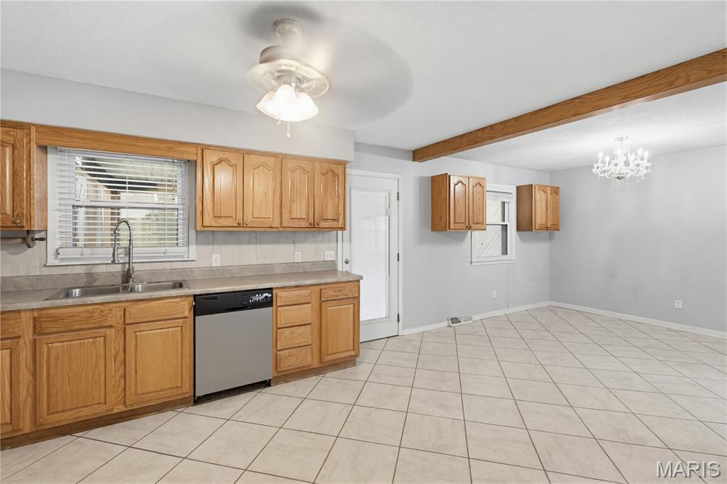 902 Albert Street Dexter, MO 63841 - Photo 8 of 22