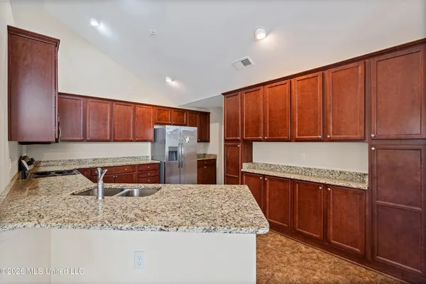 $295,000 | 8686 Parkview Oaks Circle, Olive Branch, MS 38654
