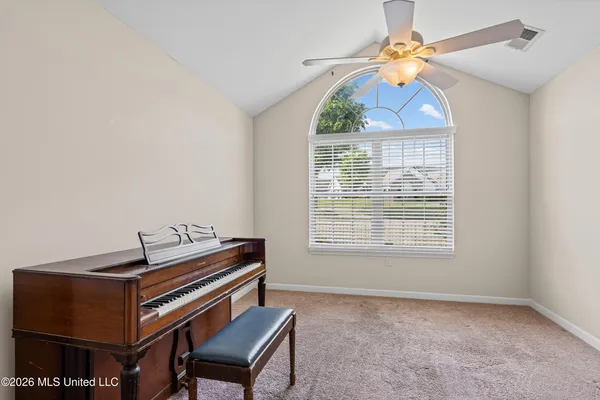 $295,000 | 8686 Parkview Oaks Circle, Olive Branch, MS 38654