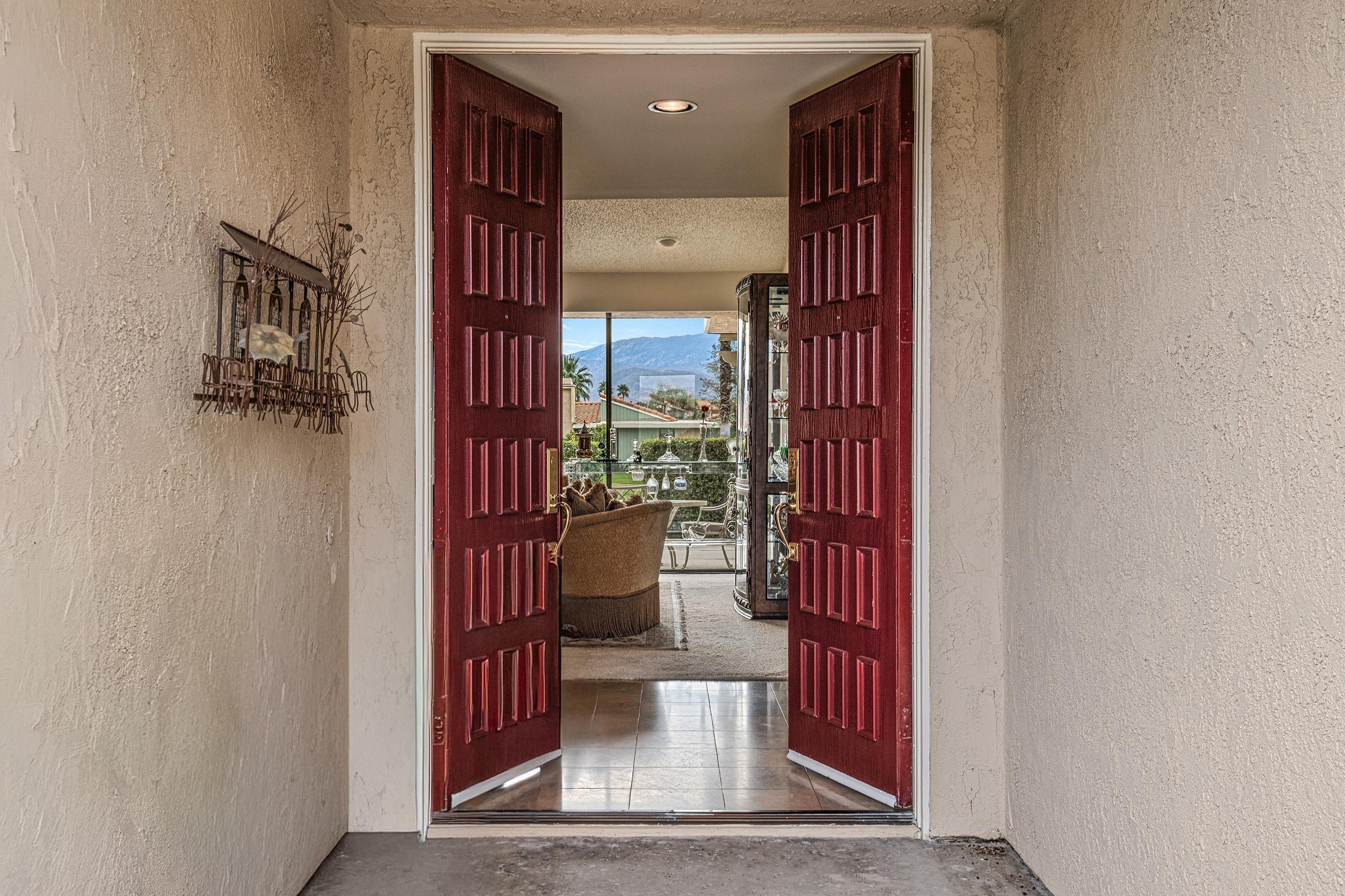 72419 Rodeo Way Rancho Mirage, CA 92270 - Photo 4 of 31 0406