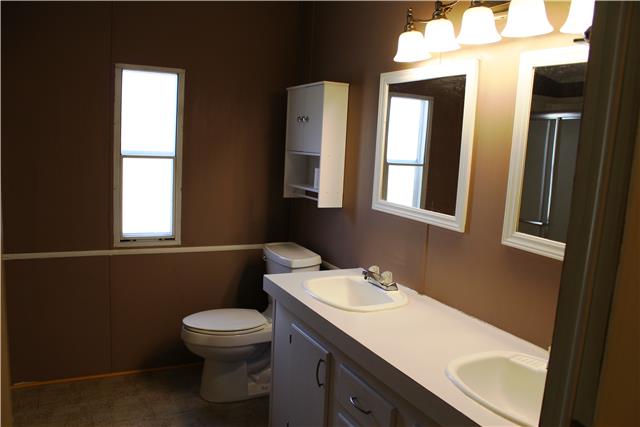 390 Stage Road Charlotte, TN 37036 - Photo 7 of 20 Gallery Image 7