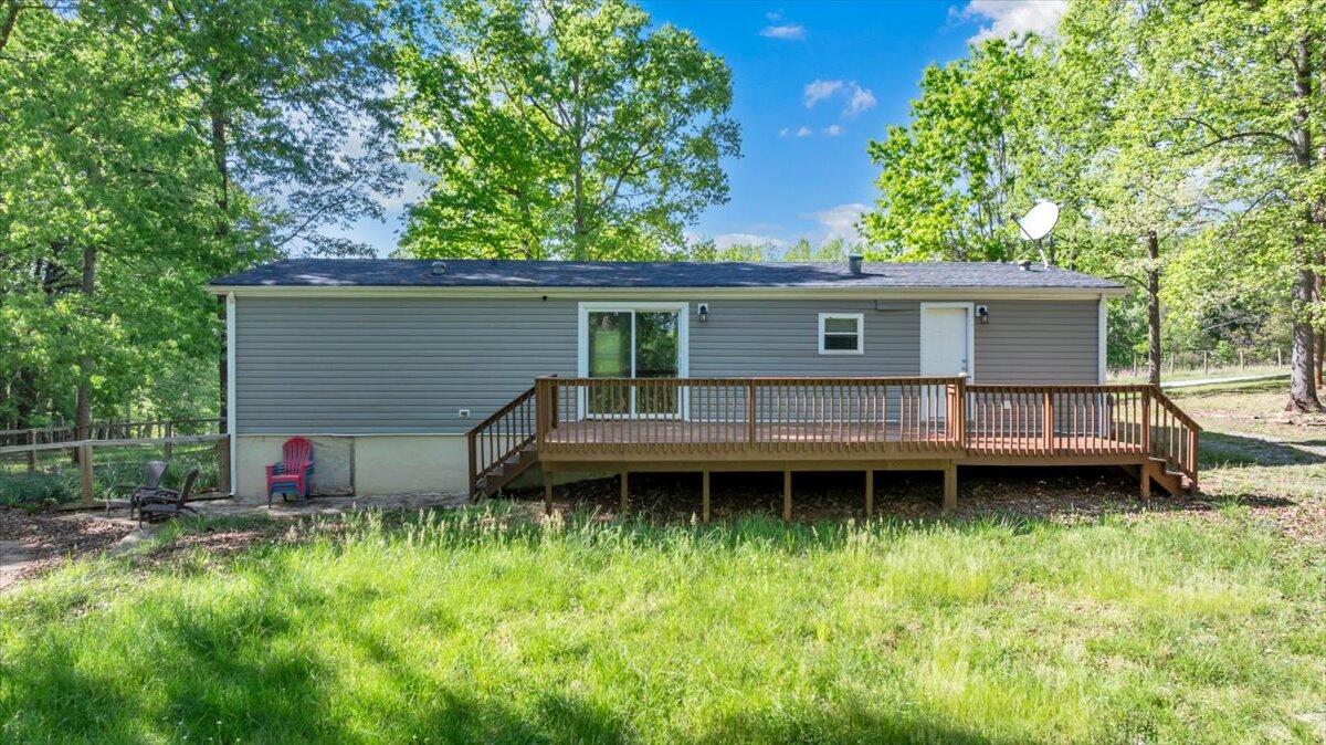 2728 Lipscomb Road Moneta, VA 24121 - Photo 3 of 17 16-DJI_20260428042701_0479_D