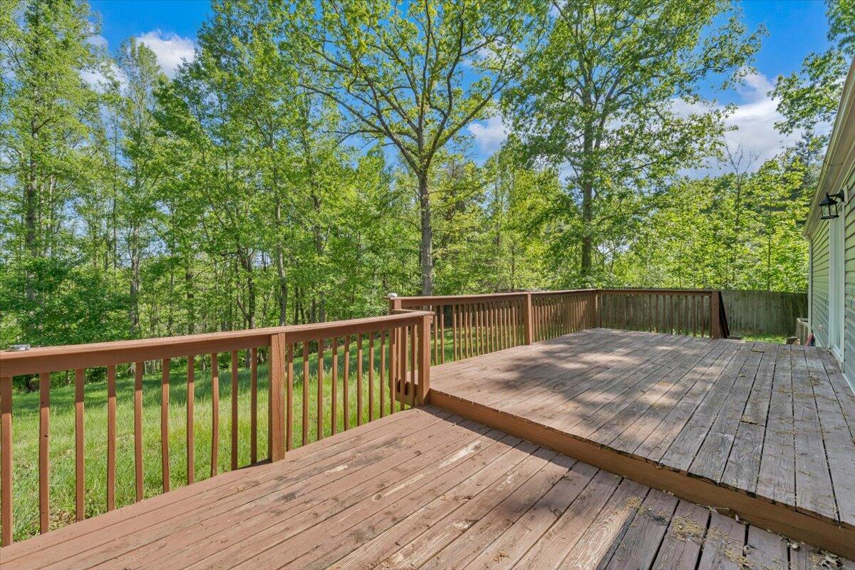 2728 Lipscomb Road Moneta, VA 24121 - Photo 6 of 17 37-MIB00363