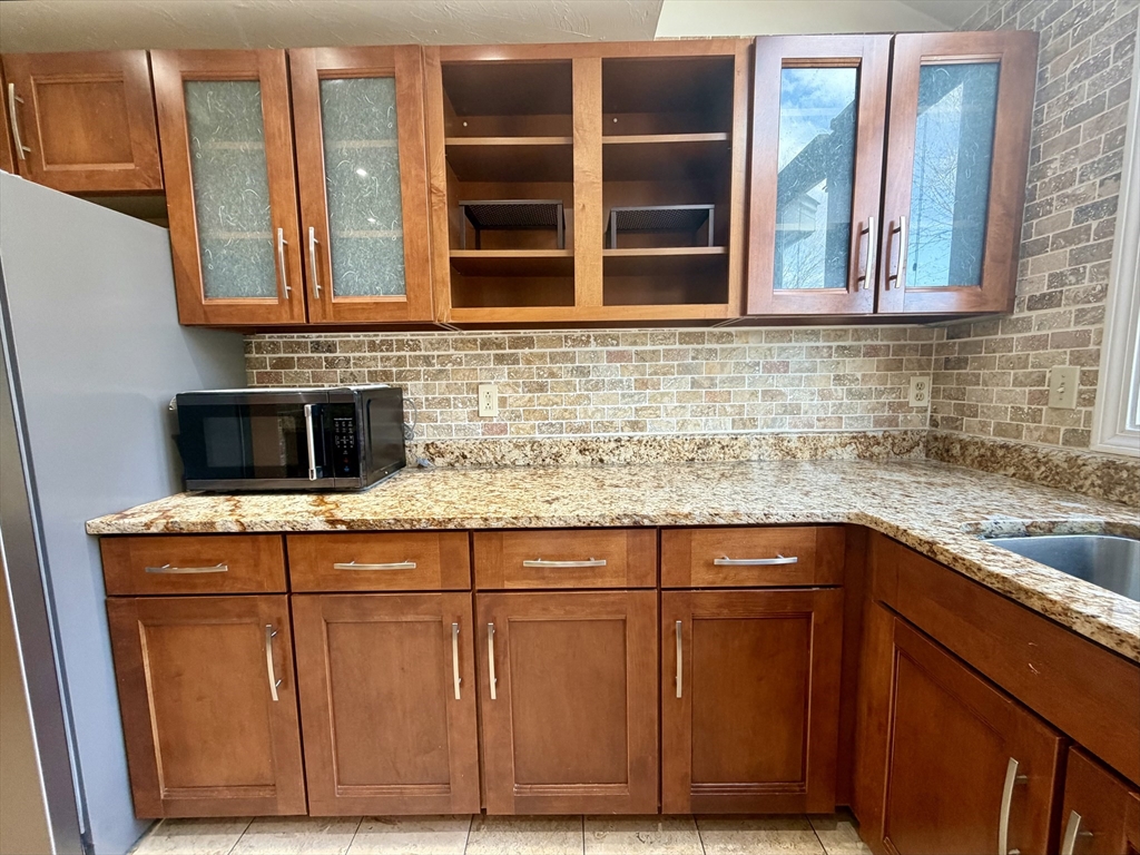 22 Gates Road, Unit B Worcester, MA 01603 - Photo 11 of 21