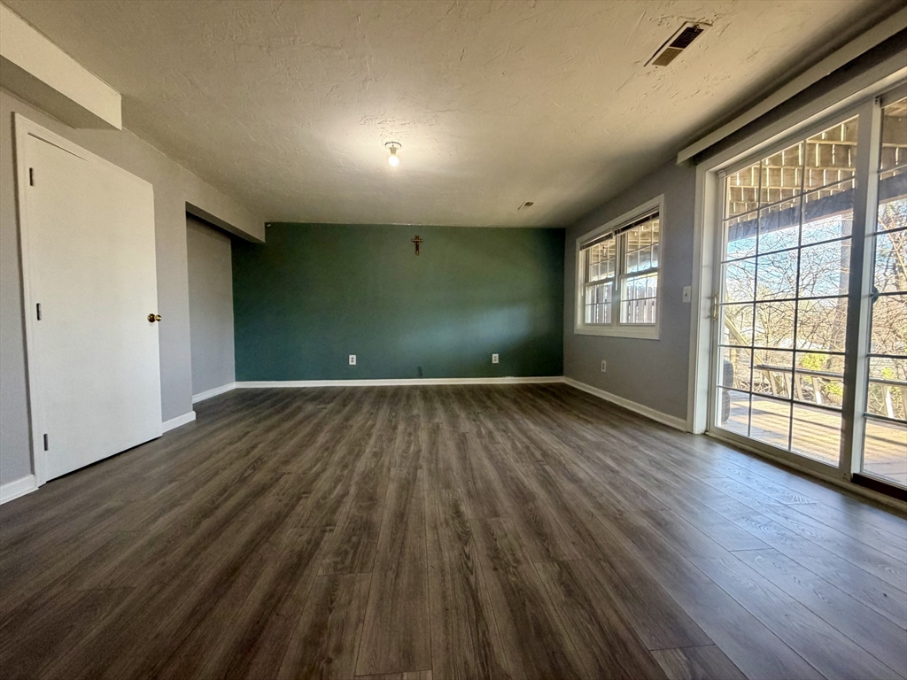 22 Gates Road, Unit B Worcester, MA 01603 - Photo 18 of 21