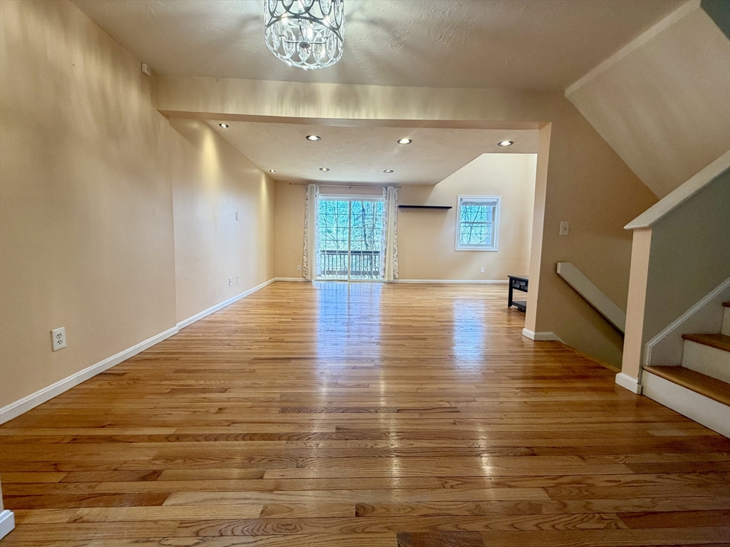 22 Gates Road, Unit B Worcester, MA 01603 - Photo 3 of 21