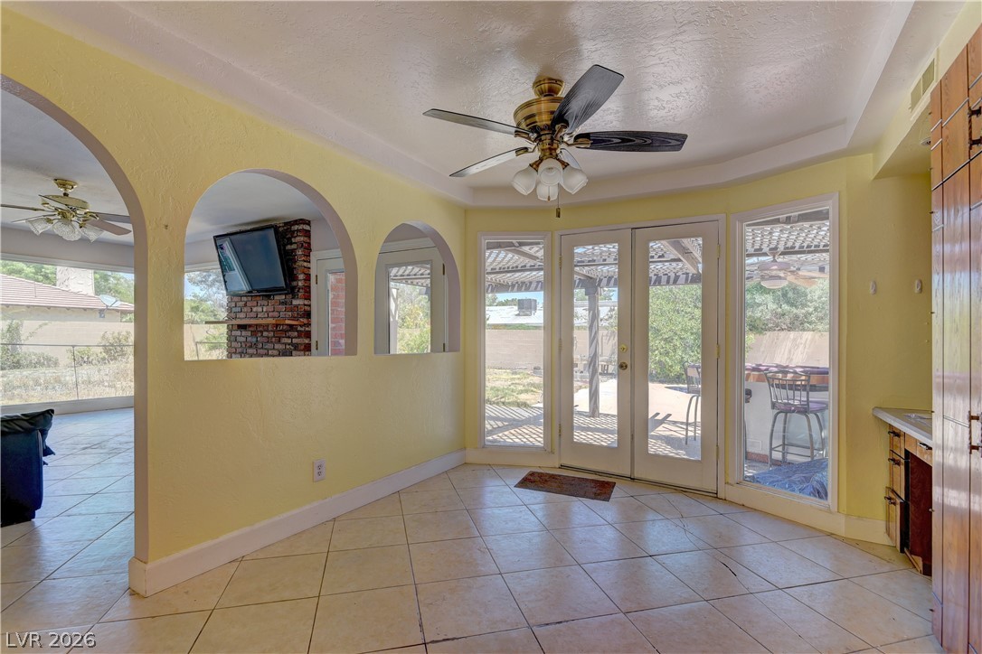 4204 Woodcrest Road Las Vegas, NV 89121 - Photo 11 of 26 Gallery Image 11