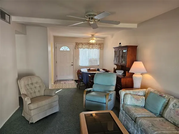 $2,400 | 5906 Garden Lane, Unit A22, Bradenton, FL 34207