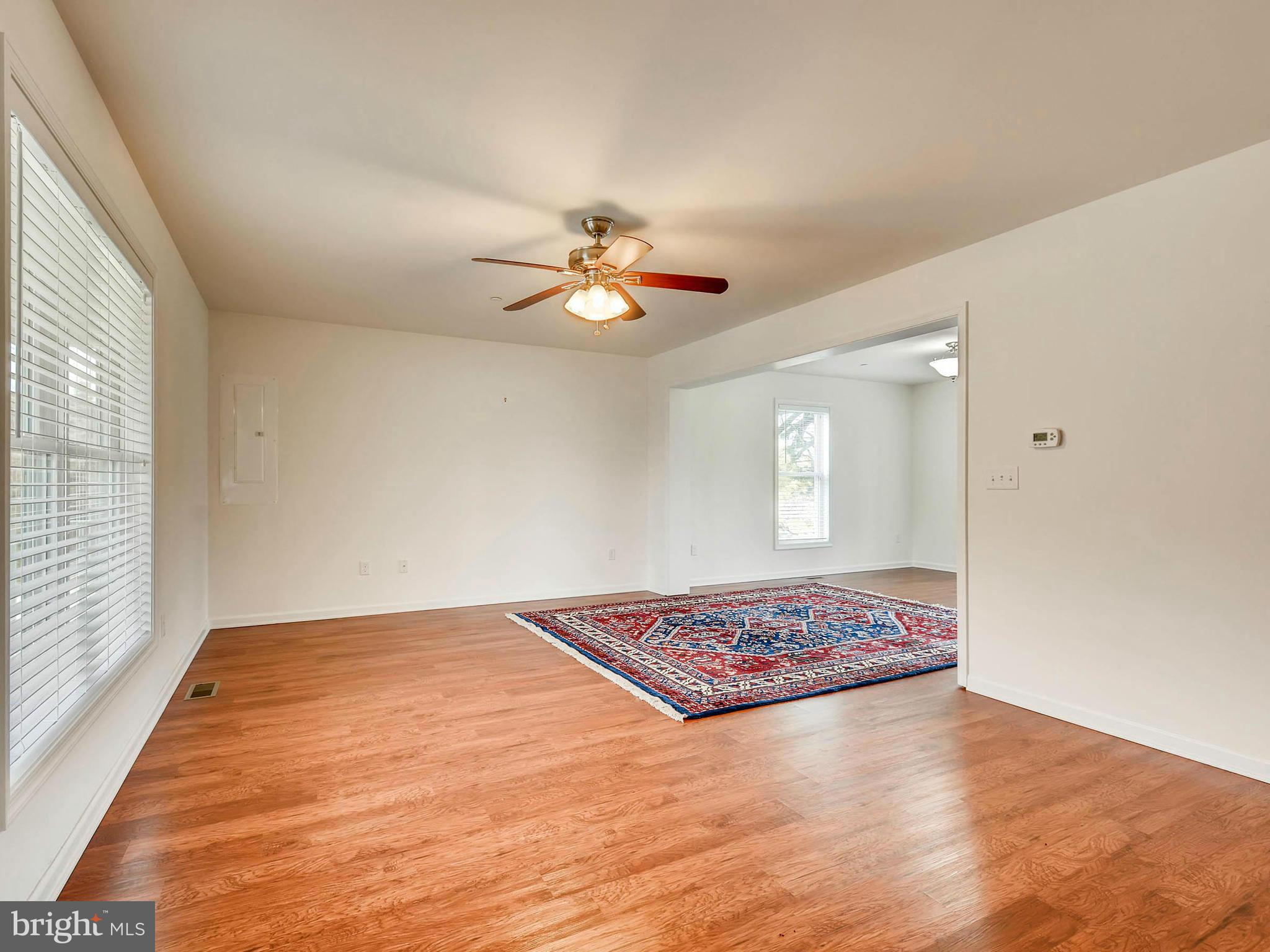 4939 Pleasant Grove Road Reisterstown, MD 21136 - Photo 7 of 26 Living Room