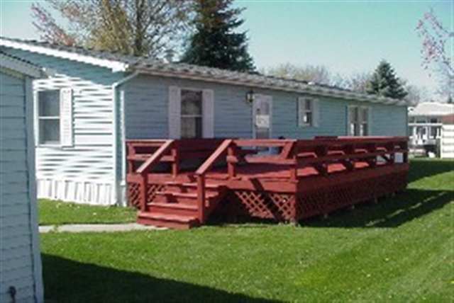 3333 Ravenswood Road Port Huron, MI 48060 - Photo 2 of 5 31002087-1.JPG