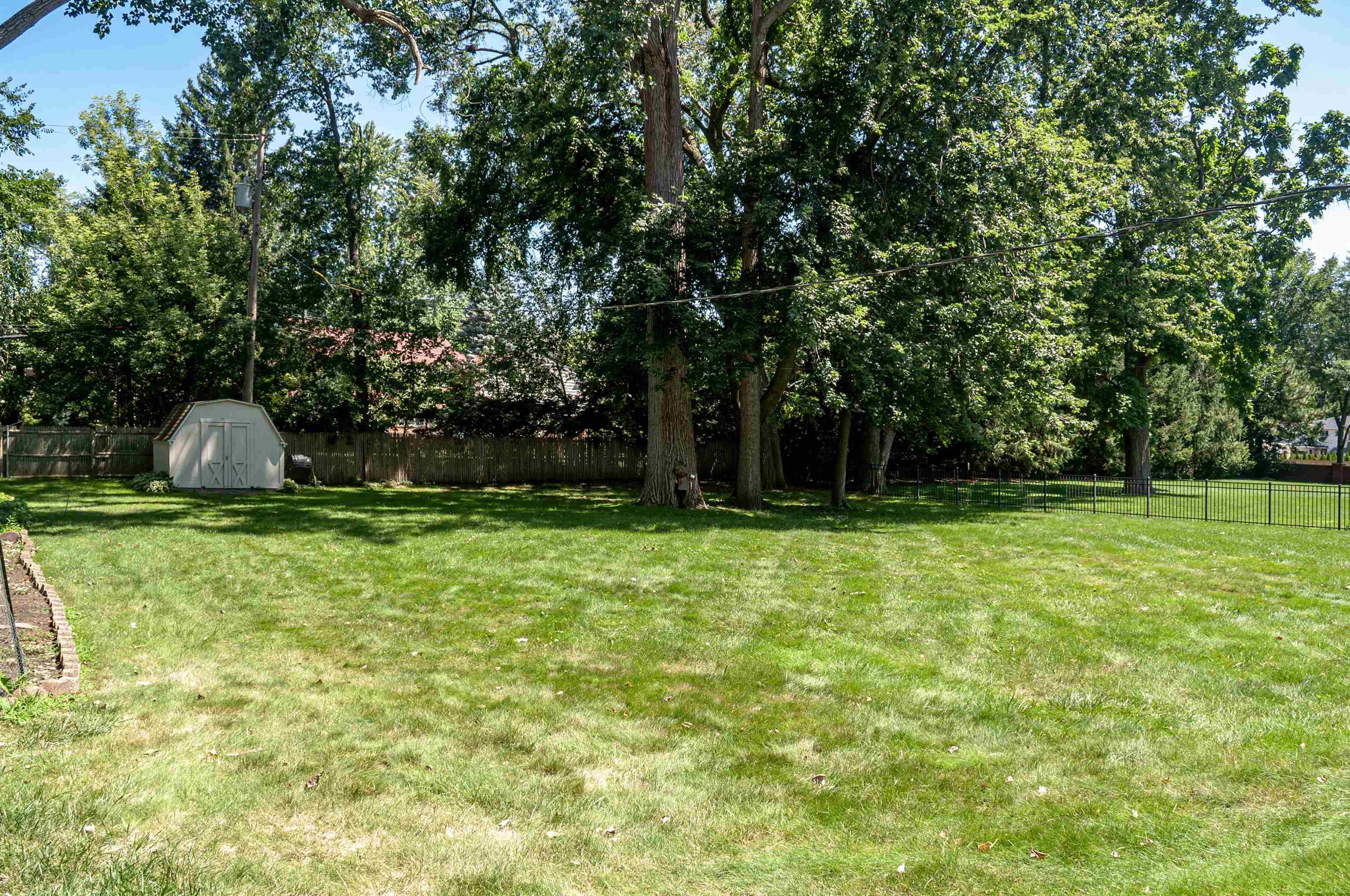164 Lothrop Road Grosse Pointe Farms, MI 48236 - Photo 46 of 54