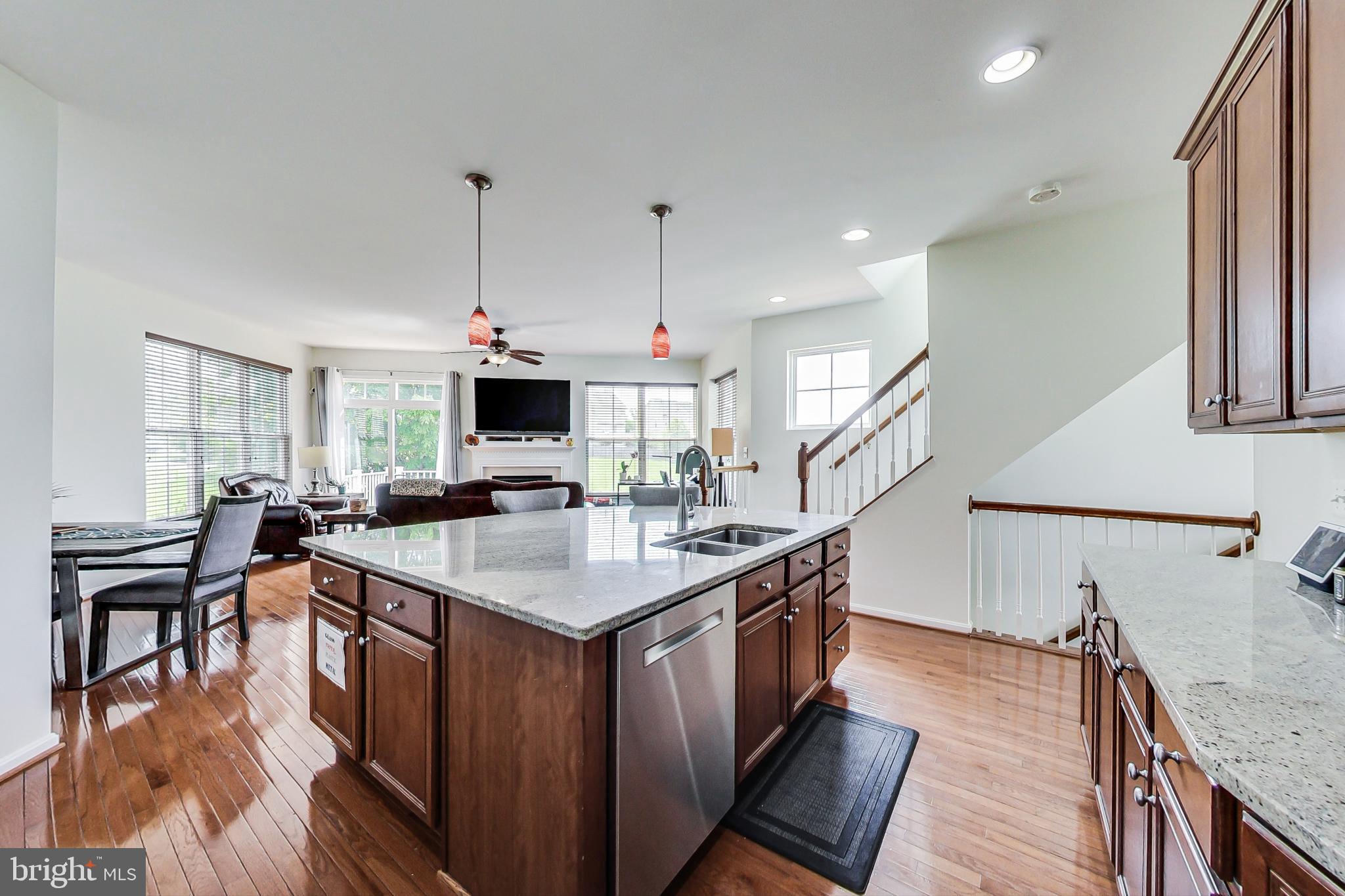 9139 Ribbon Falls Loop Bristow, VA 20136 - Photo 17 of 49 Open concept kitchen
