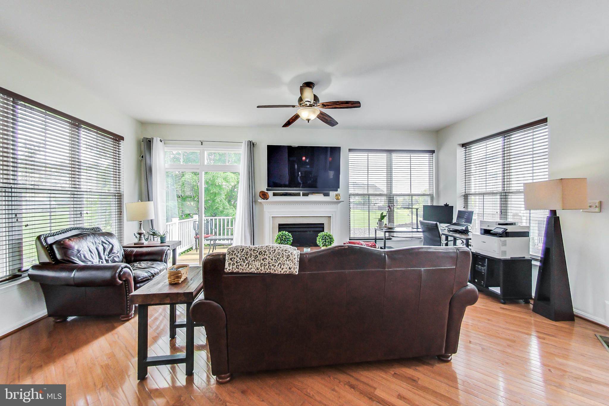 9139 Ribbon Falls Loop Bristow, VA 20136 - Photo 18 of 49 Family room