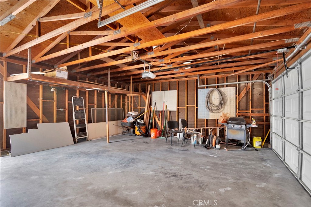 15846 Inyo Street Victorville, CA 92395 - Photo 26 of 44 a view of a chairs in garage
