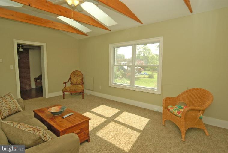 9200 Brown Church Road Mount Airy, MD 21771 - Photo 13 of 29 Family Room #2