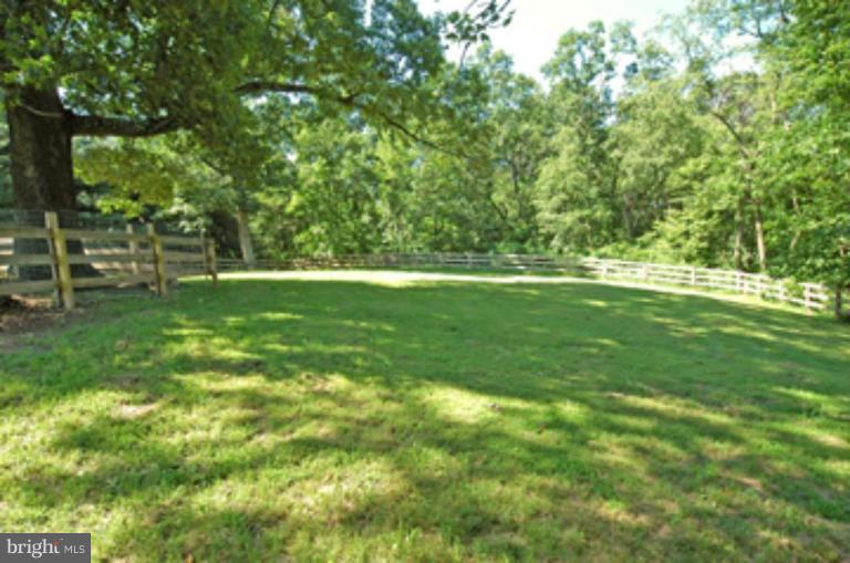 9200 Brown Church Road Mount Airy, MD 21771 - Photo 20 of 29 Pasture