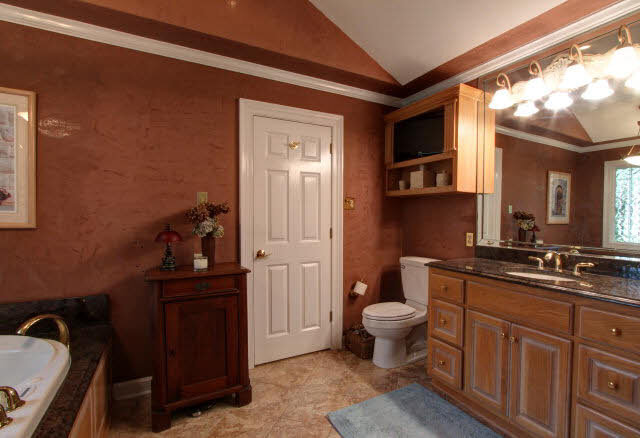 9075 Mosley Road Fairhope, AL 36532 - Photo 21 of 46 bathroom 2