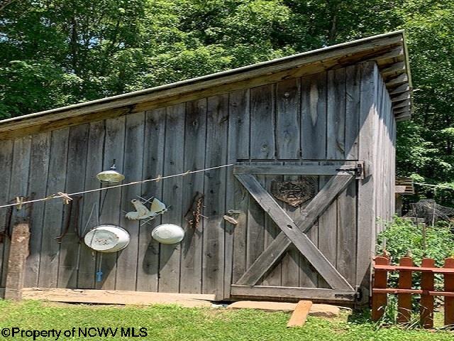 3069 Runnion Ridge Duck, WV 25063 - Photo 7 of 29 Gallery Image 7