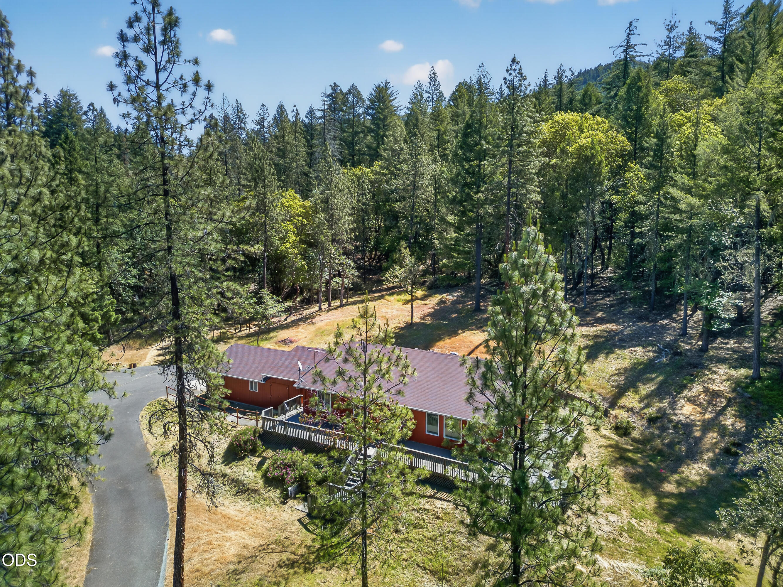 2850 East Evans Creek Road Rogue River, OR 97537 - Photo 1 of 43