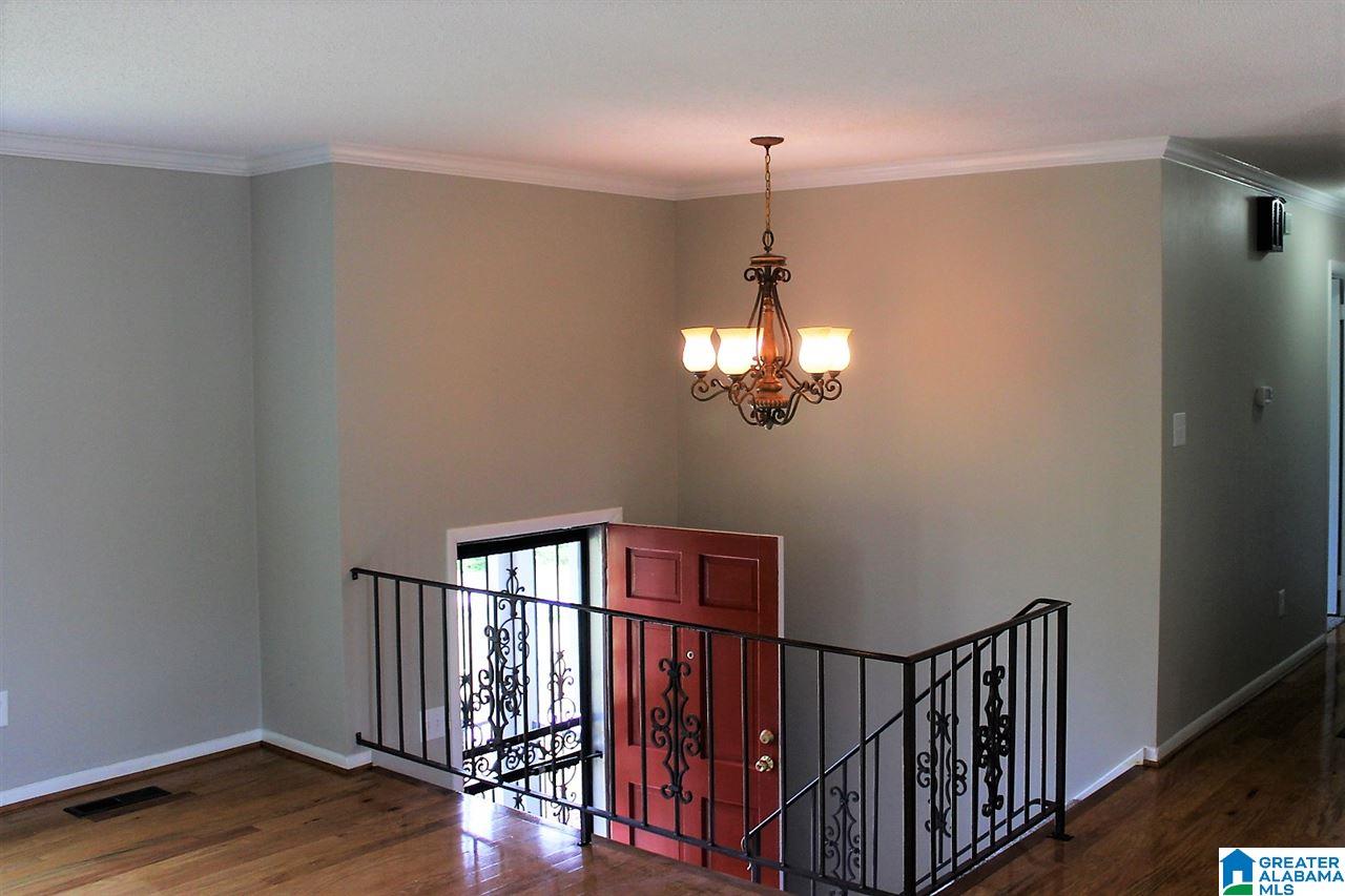 220 Crestside Circle Bessemer, AL 35022 - Photo 7 of 32
