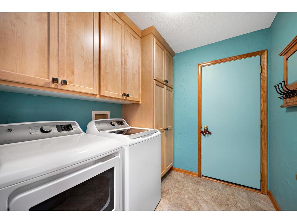 4121 Countryview Drive Eagan, MN 55123 - Photo 16 of 33