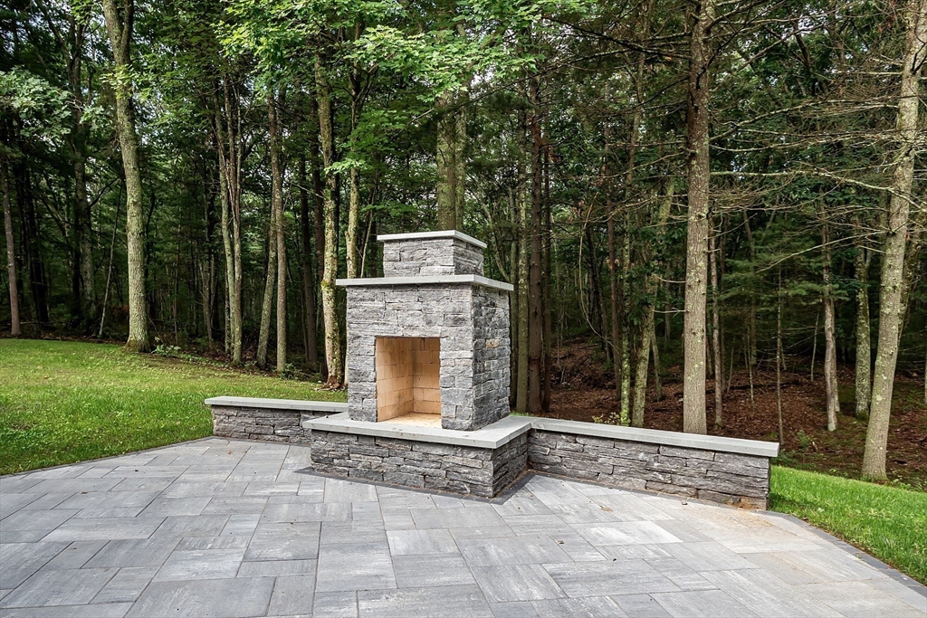 315 Hunters Ridge Road Concord, MA 01742 - Photo 33 of 36