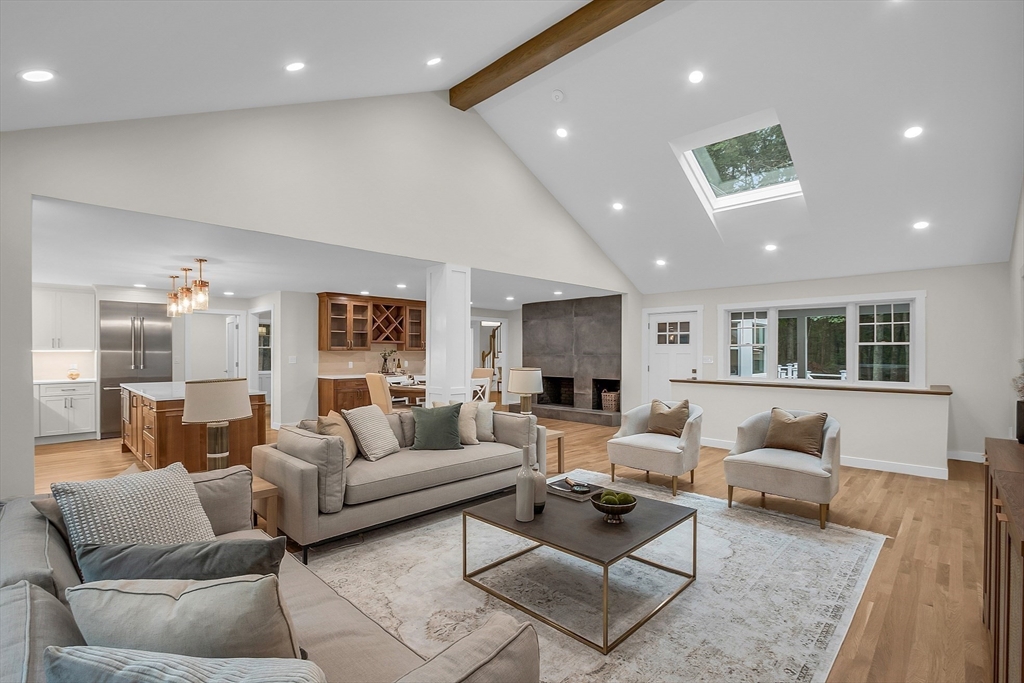 315 Hunters Ridge Road Concord, MA 01742 - Photo 8 of 36